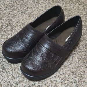 Easy Street Slip On Mules